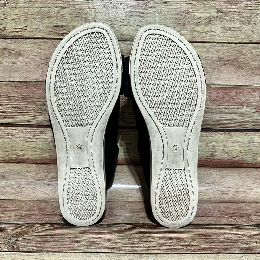 Eileen Fisher Spa Strap Sandals